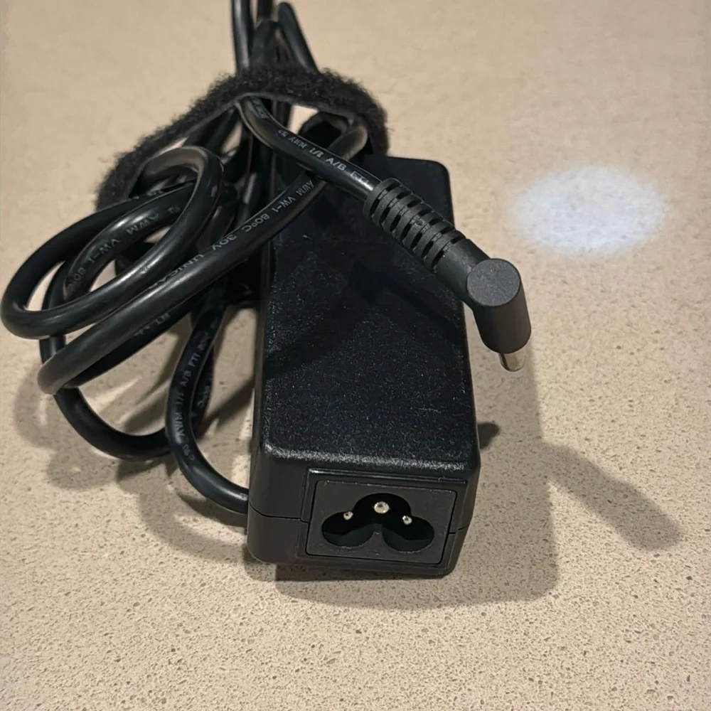 HP blue tip laptop cord 45 Watt cord